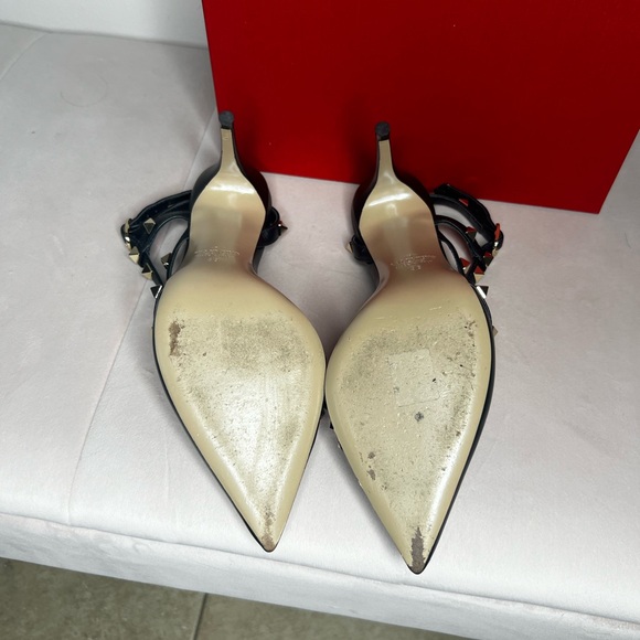 VALENTINO
Black Valentino Garavani Rockstud Slingback Heels - Picture 7 of 8